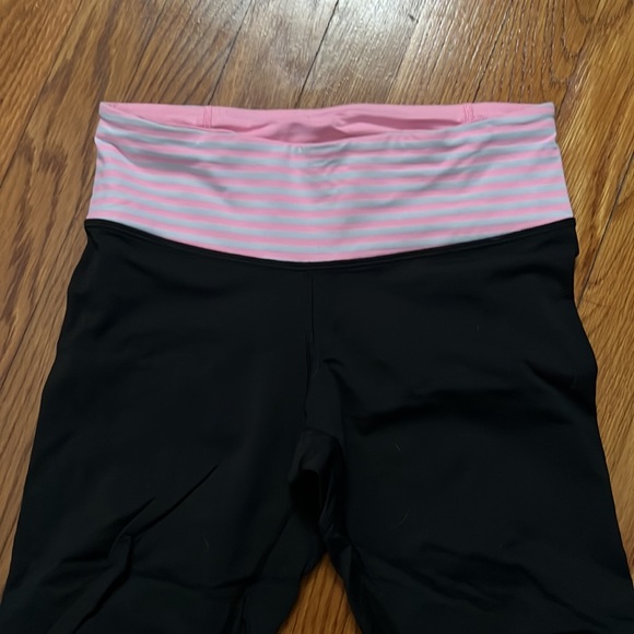 Lululemon crop 17” leggings sz 6 - Picture 2 of 7